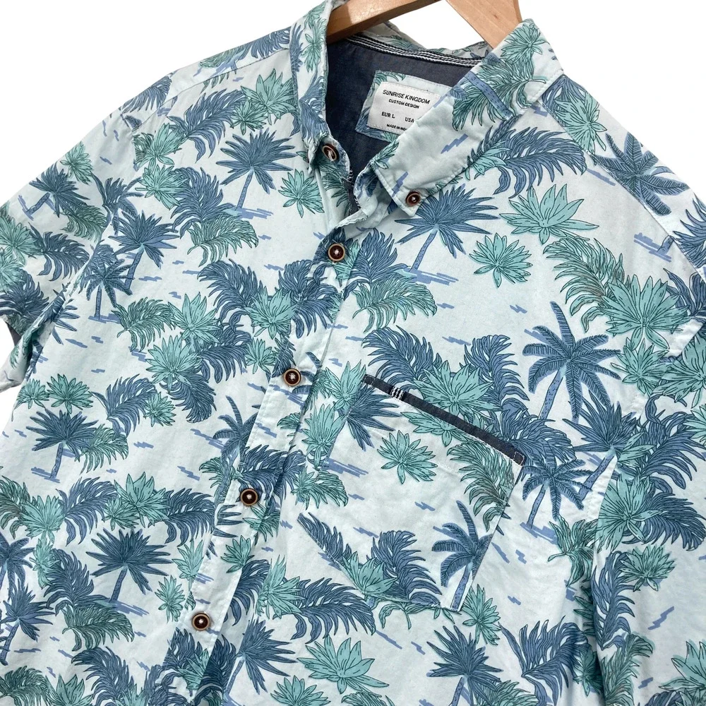 Sunrise Kingdom Palm Tree Tropical Button Down Shirt Large Men's Cotton Hawaiian